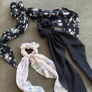Floral and Solid Scarf Scrunchie Set - Black & Blush